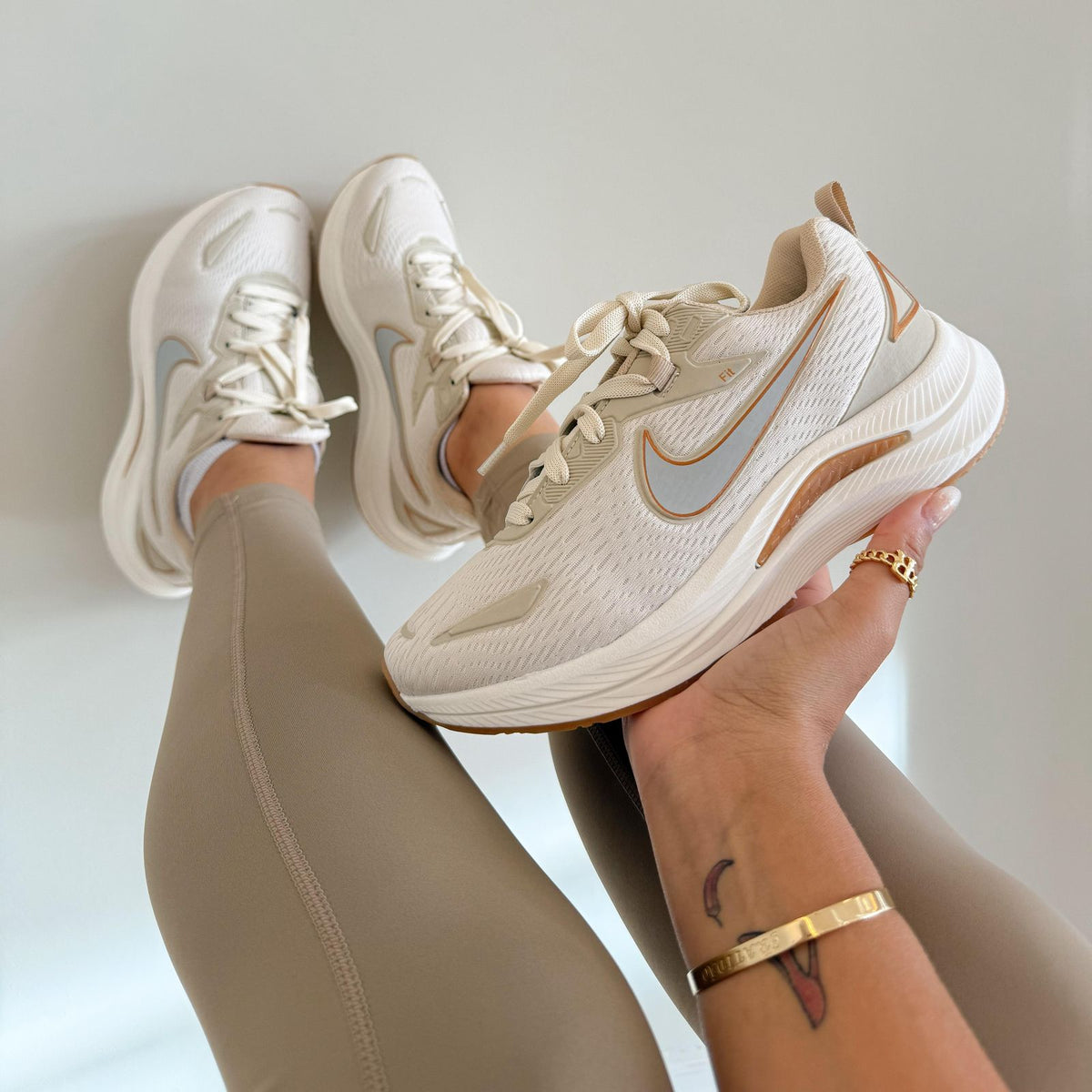 Tênis Nike Running EST. 1972