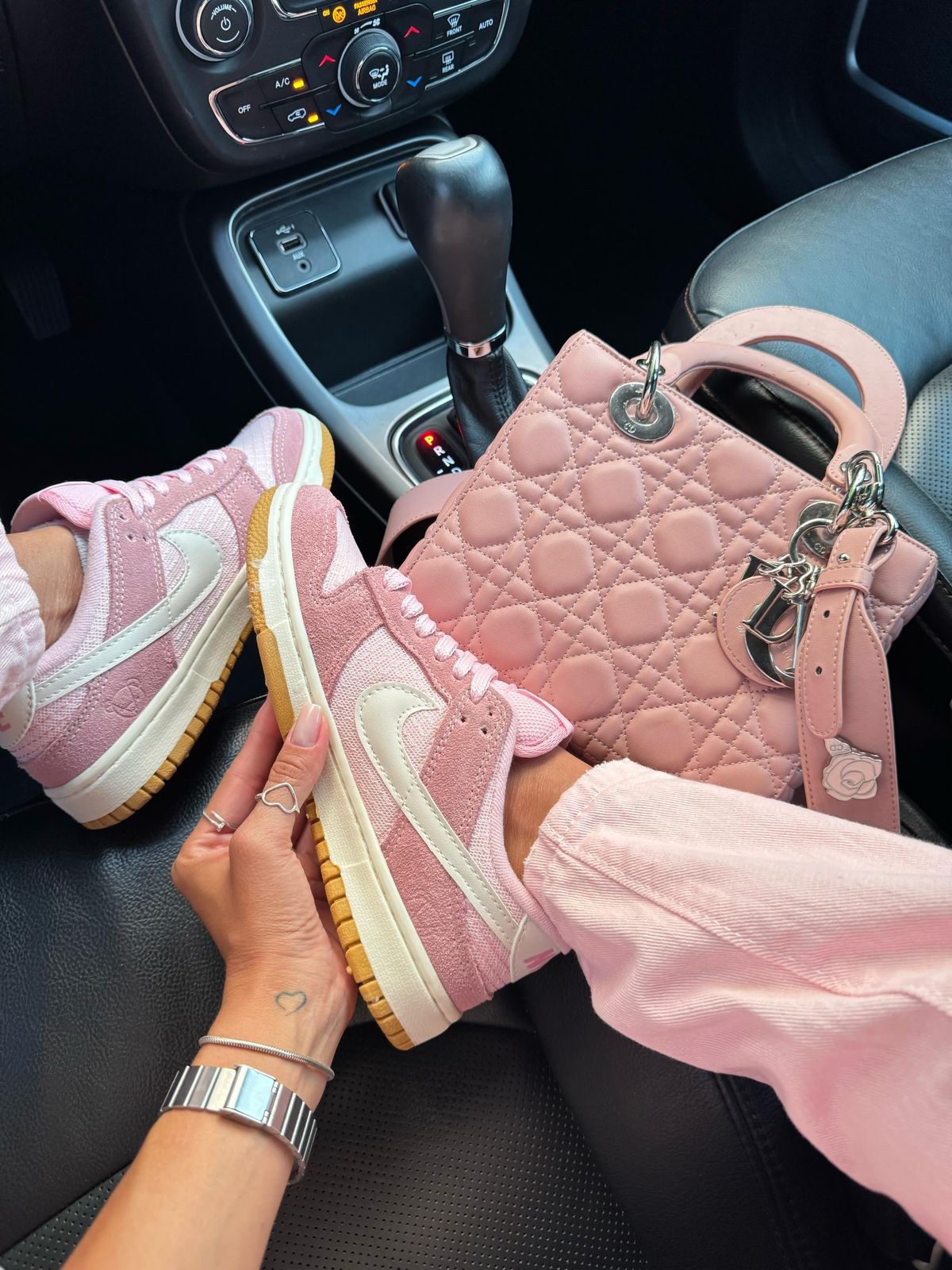 Tênis Nike Dunk Teddy Bear – Linha Prime