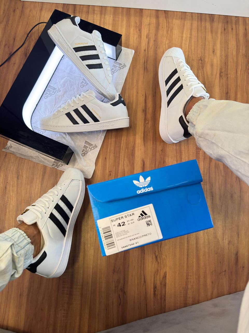 Tênis Adidas Superstar “Cabeção”