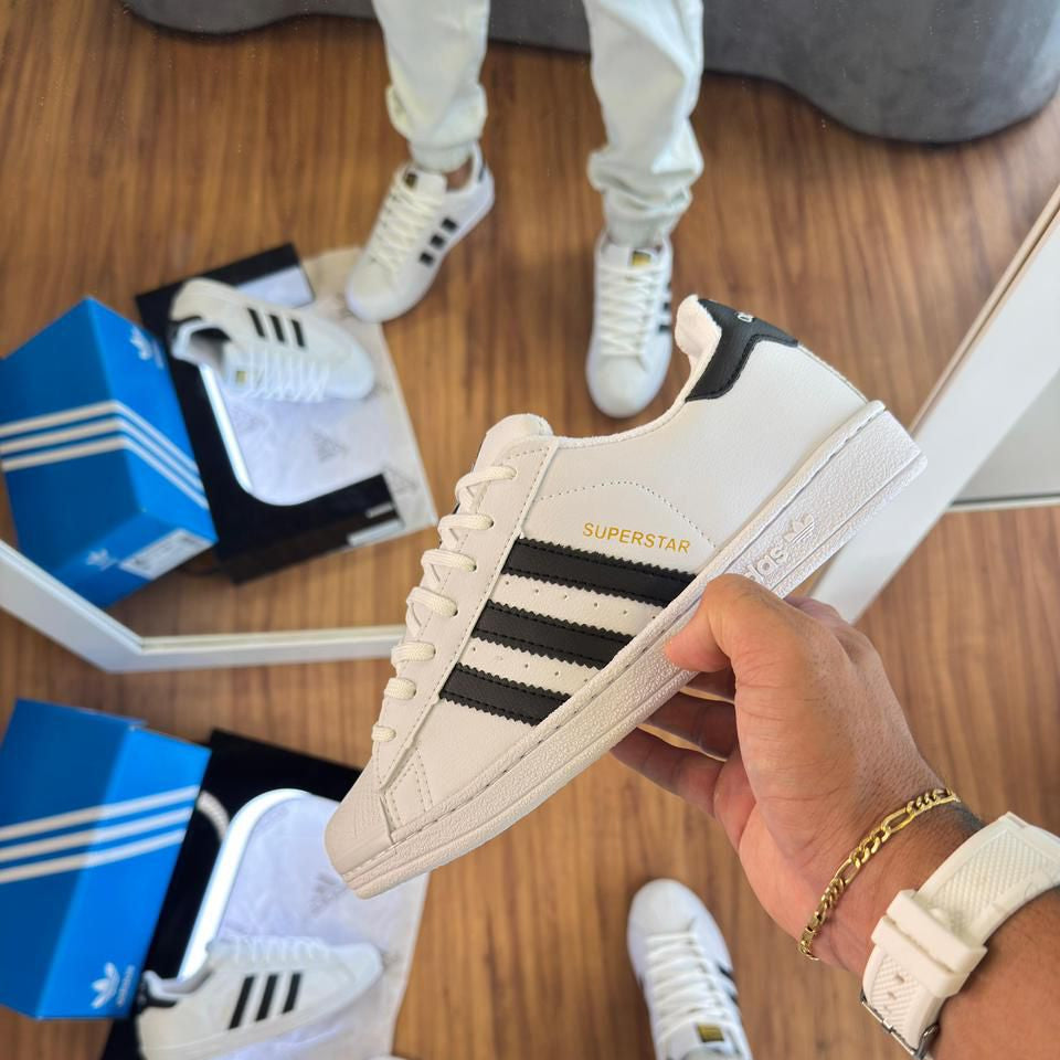 Tênis Adidas Superstar “Cabeção”