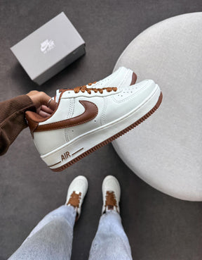 Tênis Nike Air Force Luxo