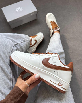 Tênis Nike Air Force Luxo