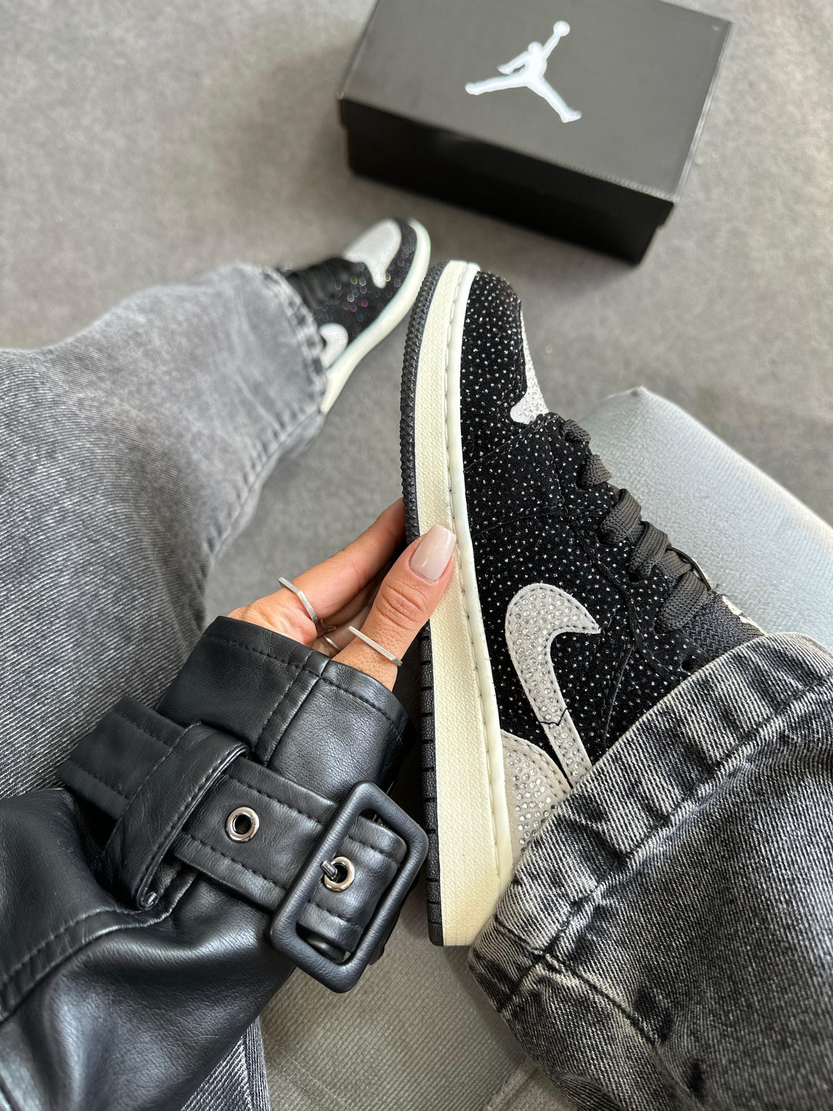 NIKE JORDAN LOW - PRETO LUXO