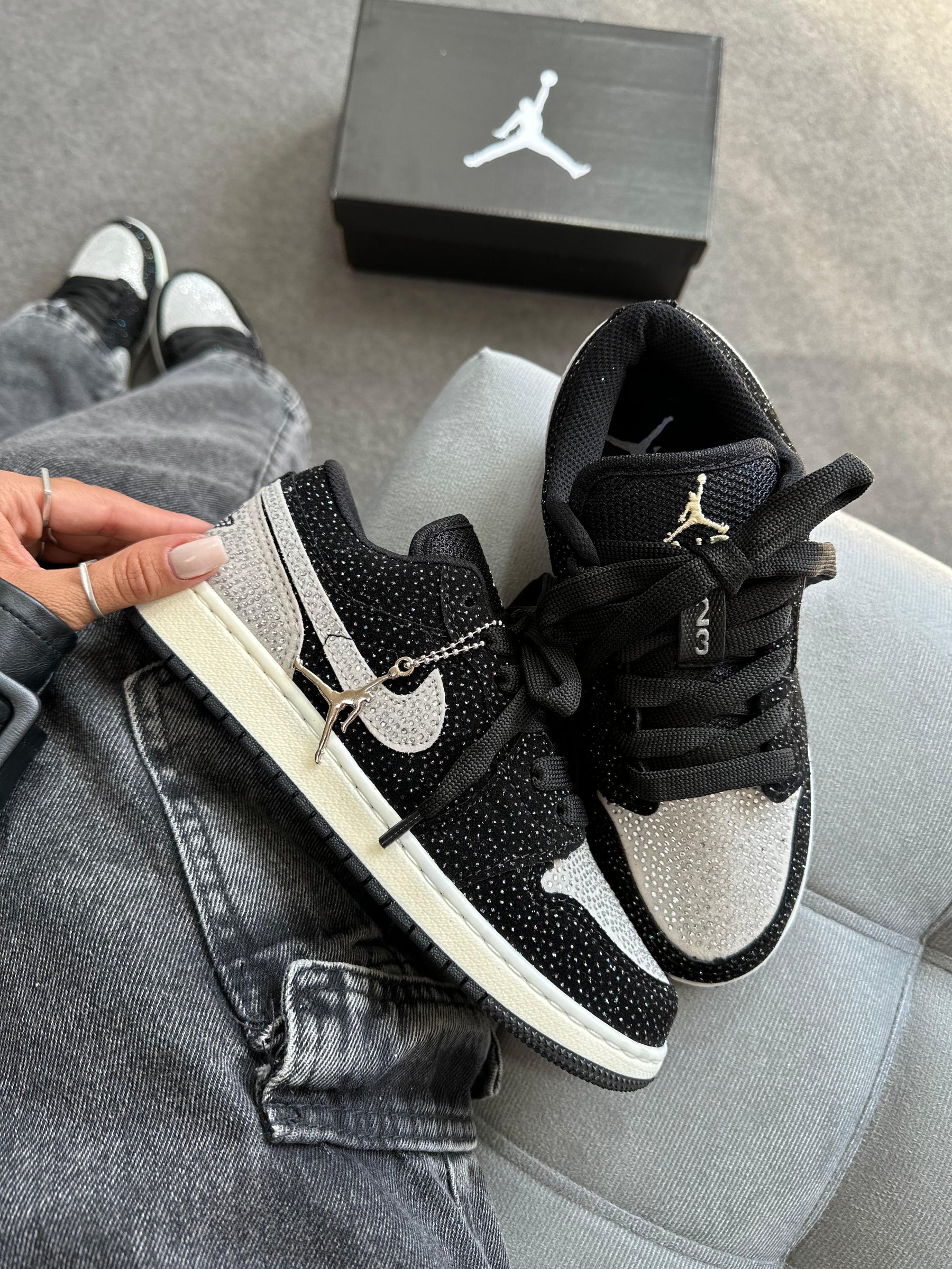 NIKE JORDAN LOW - PRETO LUXO