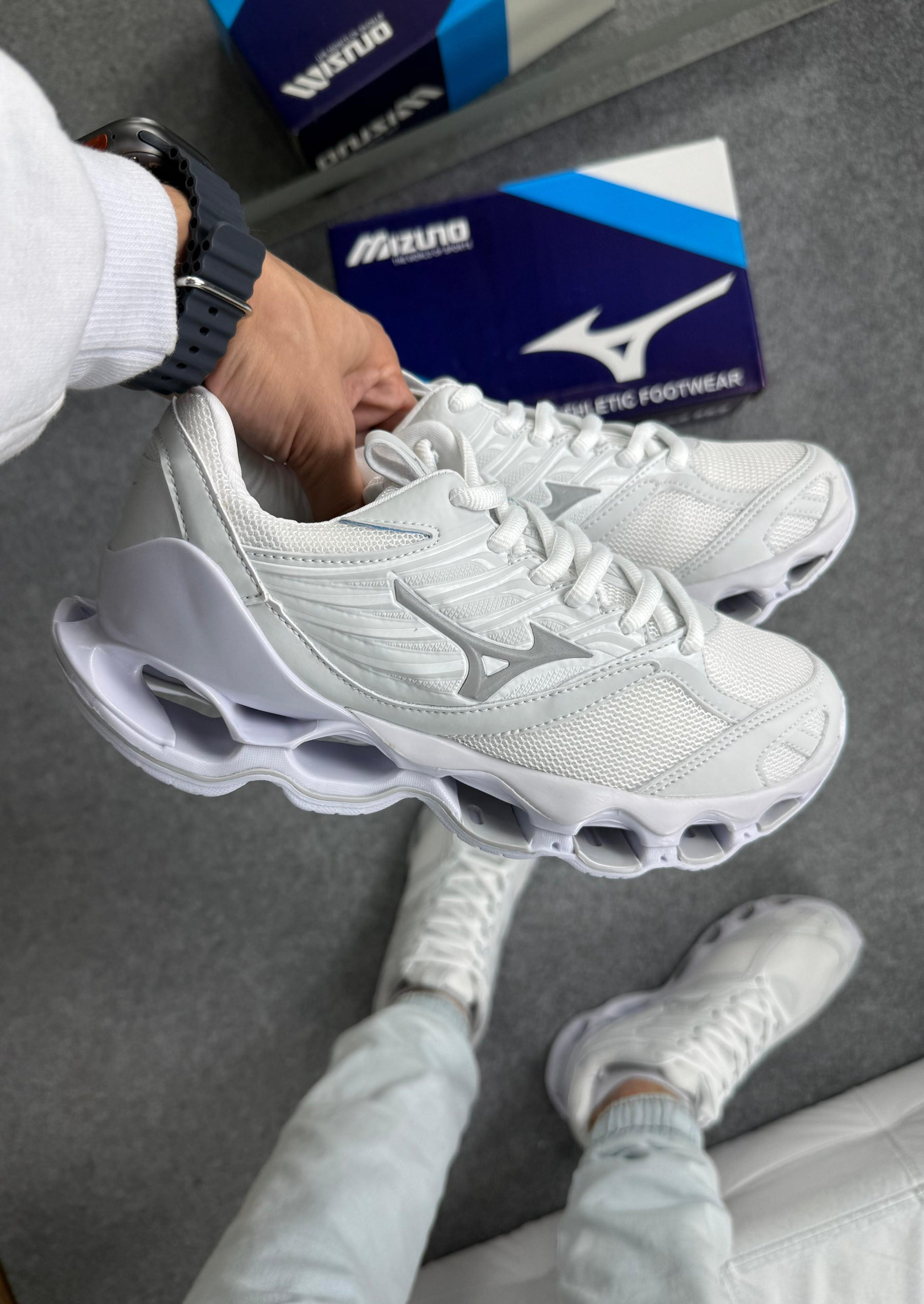 MIZUNO PRO 13 S - BRANCO REFLETIVO