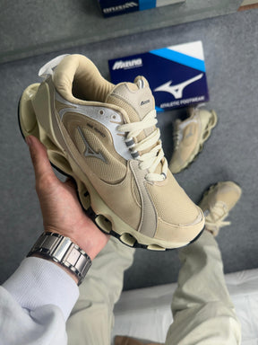 MIZUNO WAVE BETA 2 - CREME