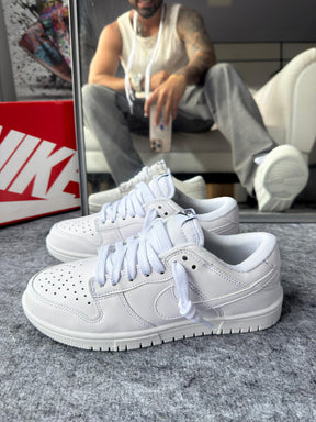 NIKE SB DUNK