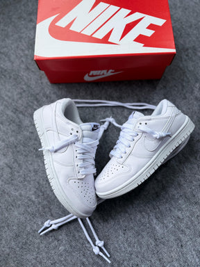 NIKE SB DUNK